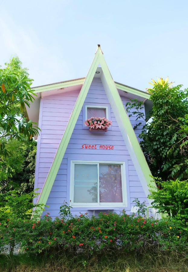 A Houses Homestay Nakhonratchasima Buitenkant foto