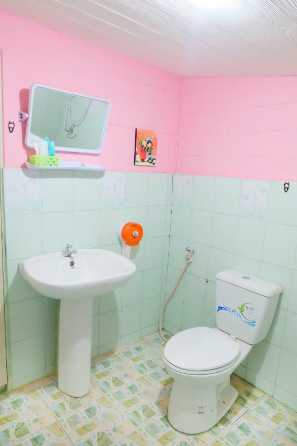 A Houses Homestay Nakhonratchasima Buitenkant foto
